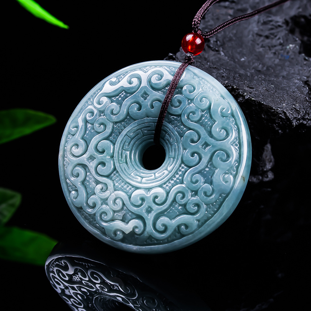 Jewelry & Watches Ltd - Collier pendentif fleur en jadéite birmane