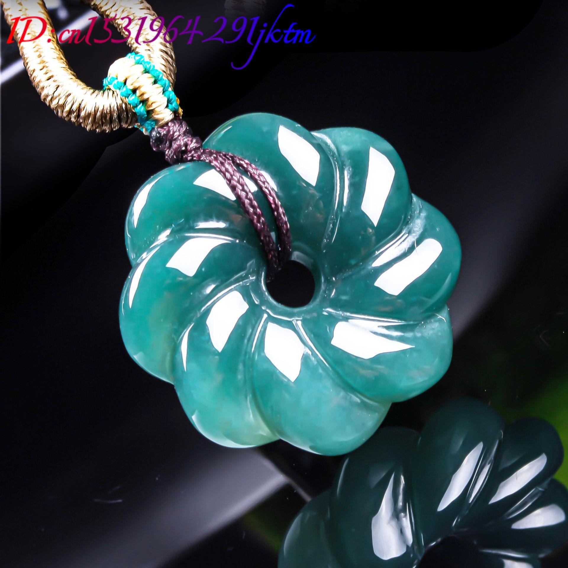 Collier avec pendentif en jade - Jewelry & Watches Ltd avis et prix