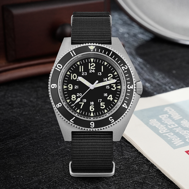 Watchdives WD1972 montre à Qua - Jewelry For Watches avis et prix
